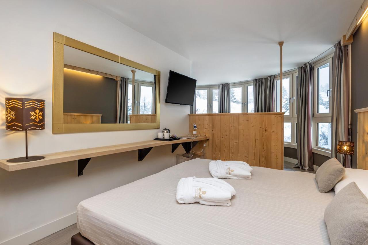 Hotel Piandineve ปัสโซเดลโตนาเล ภายนอก รูปภาพ