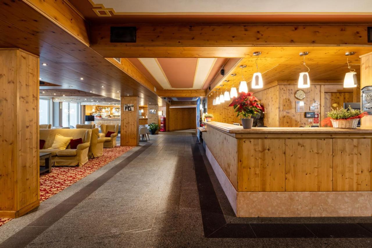 Hotel Piandineve ปัสโซเดลโตนาเล ภายนอก รูปภาพ