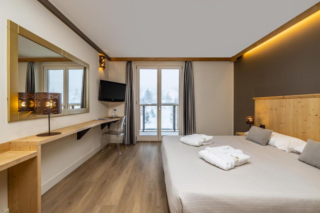 Hotel Piandineve ปัสโซเดลโตนาเล ภายนอก รูปภาพ