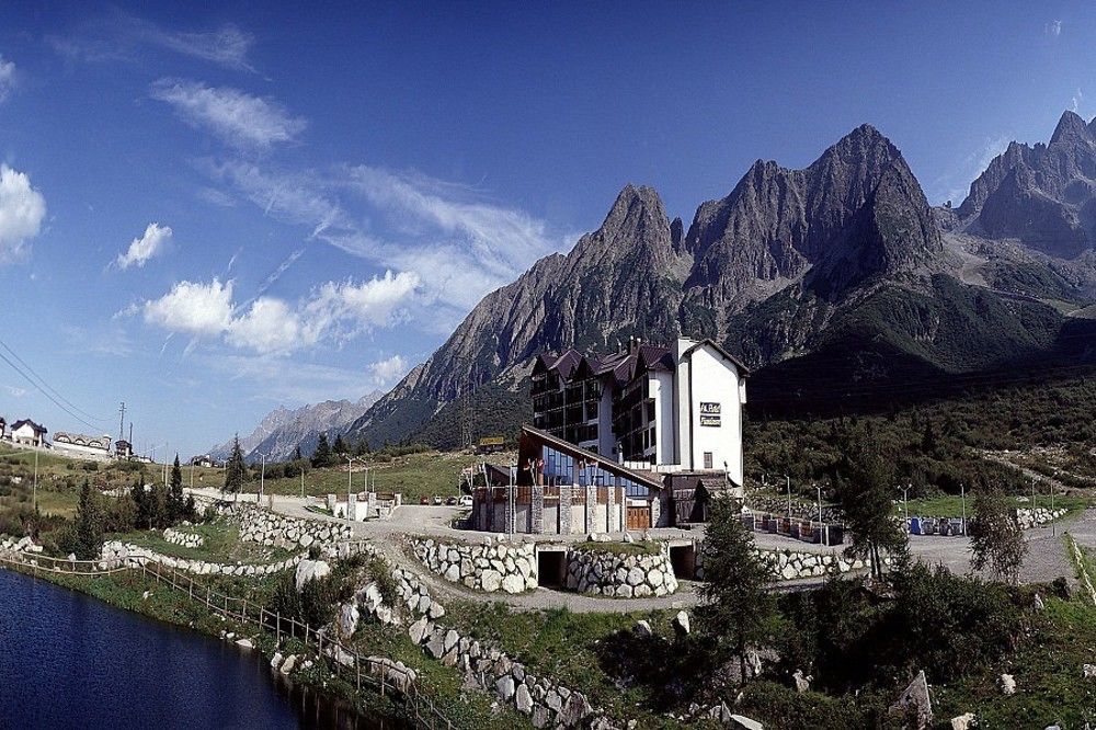 Hotel Piandineve ปัสโซเดลโตนาเล ภายนอก รูปภาพ