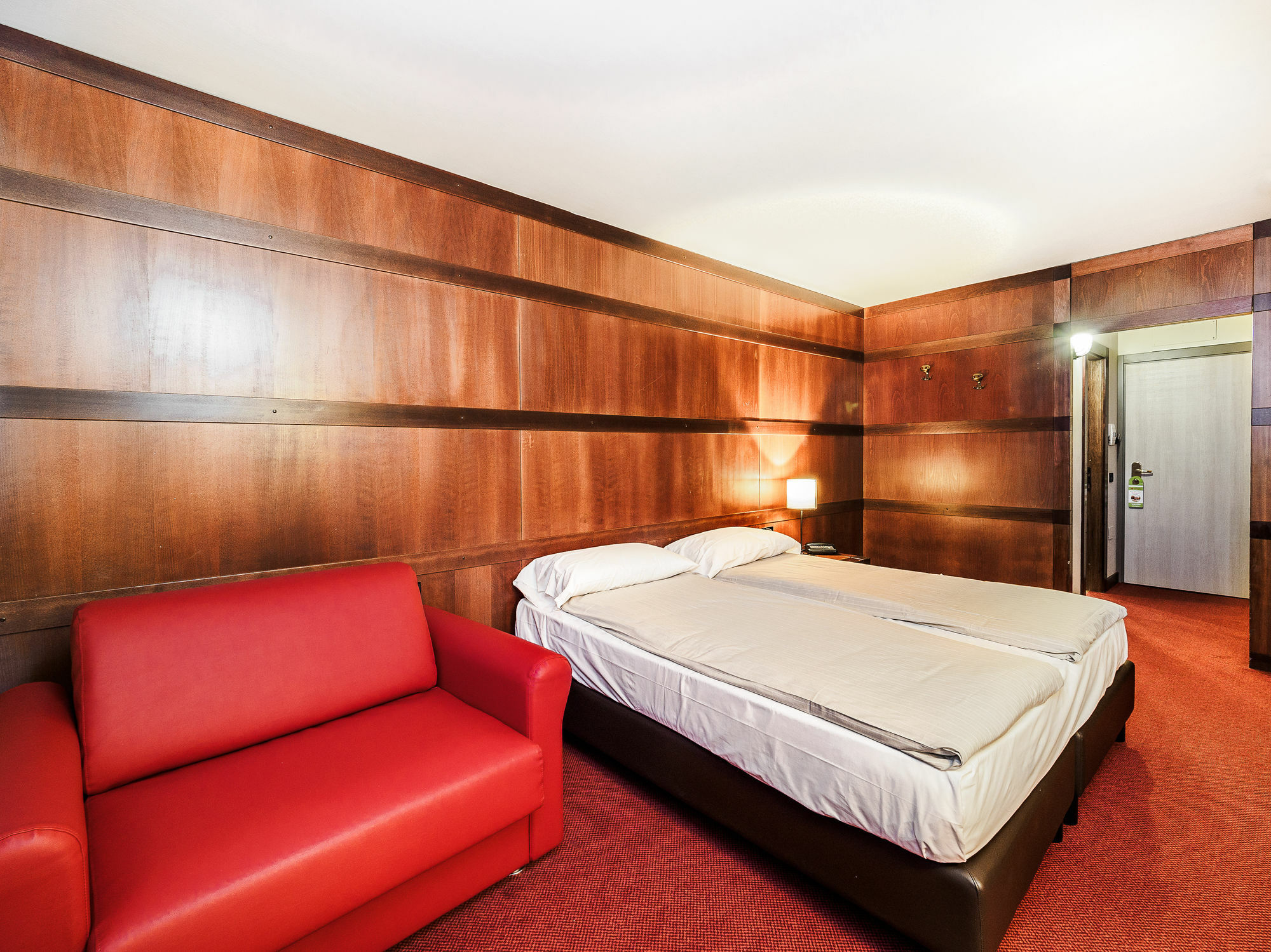 Hotel Piandineve ปัสโซเดลโตนาเล ภายนอก รูปภาพ